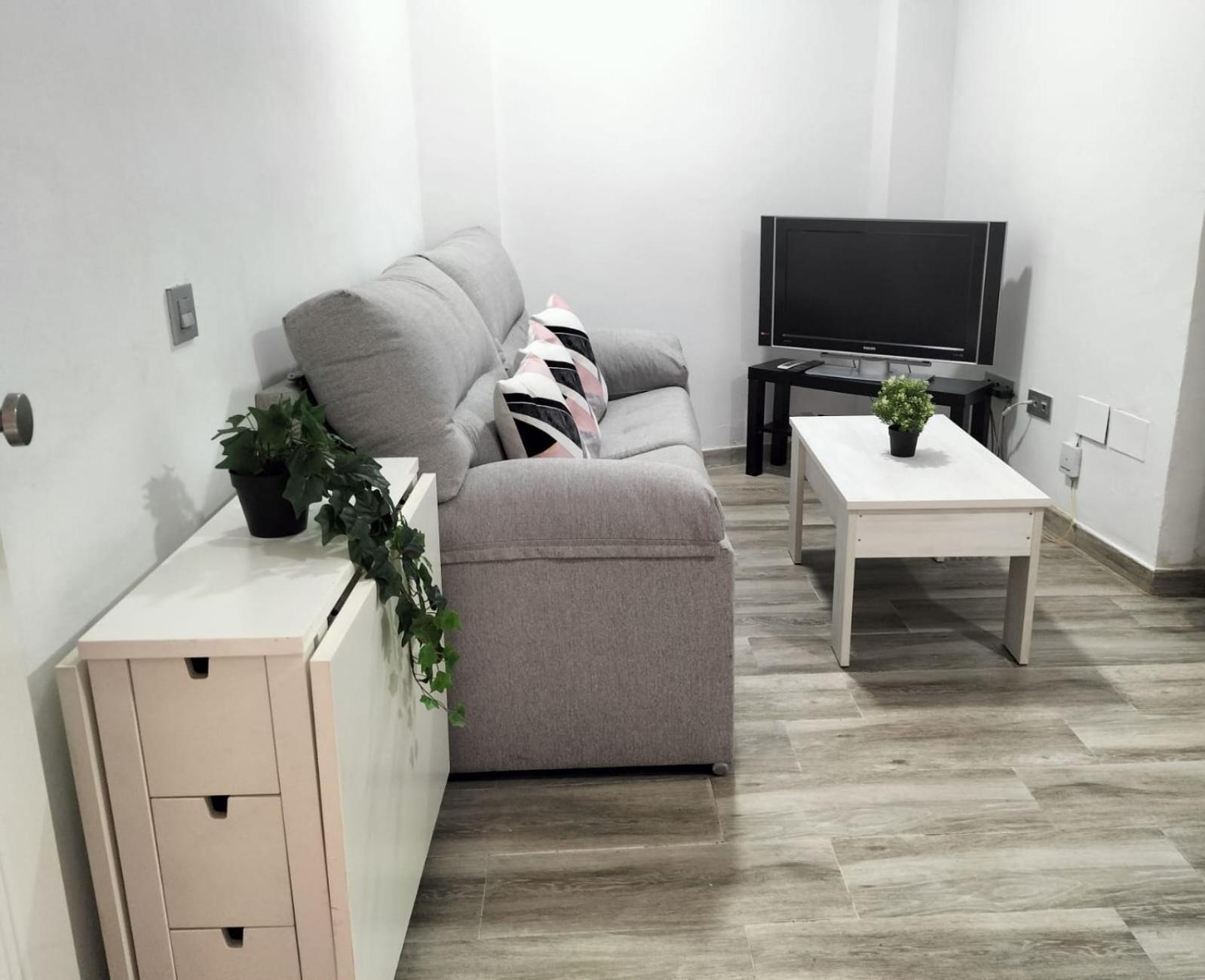 Апартаменты Apartamento Caborrubio Малага Экстерьер фото