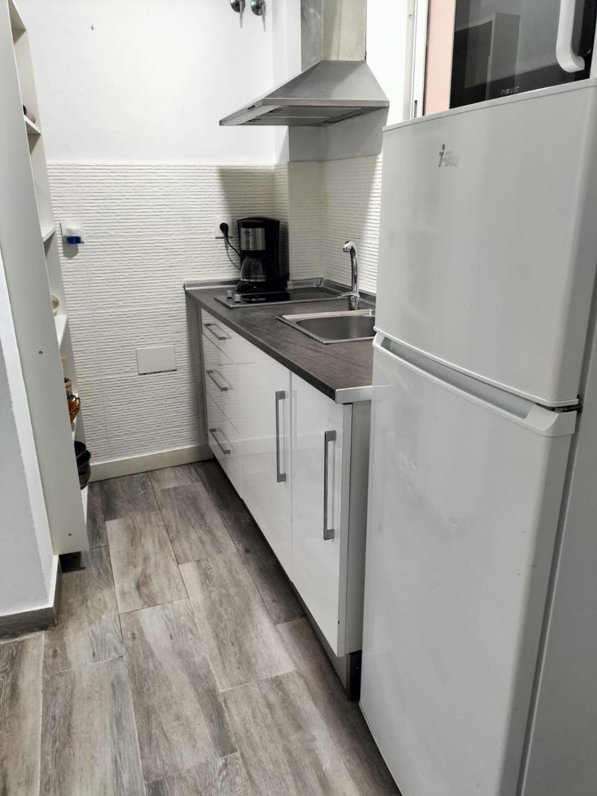 Апартаменты Apartamento Caborrubio Малага Экстерьер фото