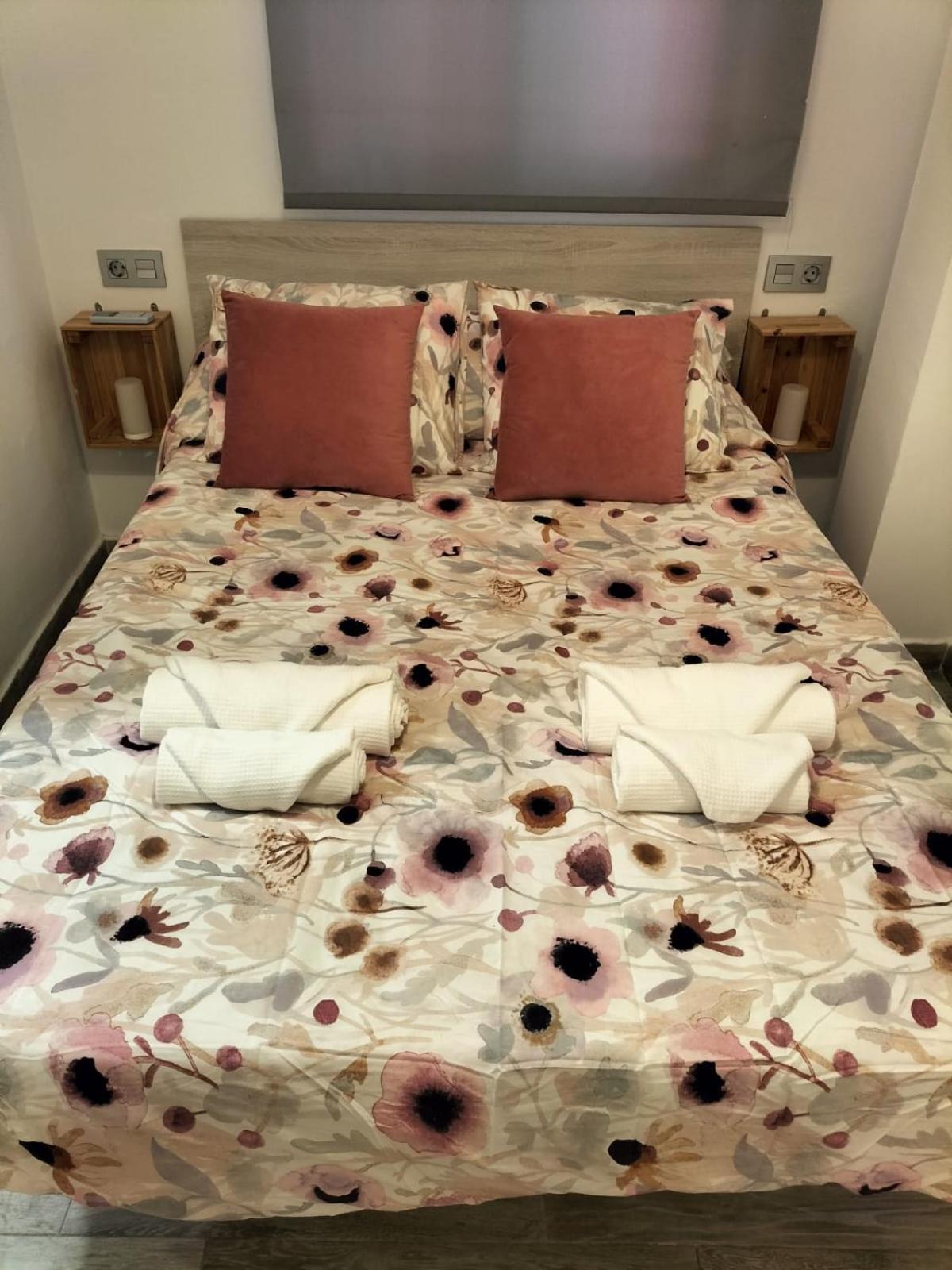Апартаменты Apartamento Caborrubio Малага Экстерьер фото
