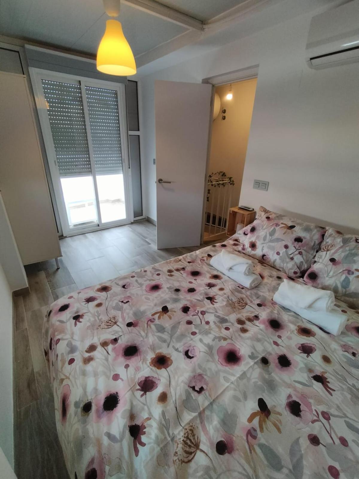 Апартаменты Apartamento Caborrubio Малага Экстерьер фото